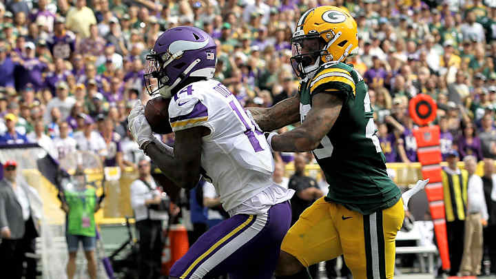 Offensive Pass Interference Call Leaves Both Vikings and Packers Confused