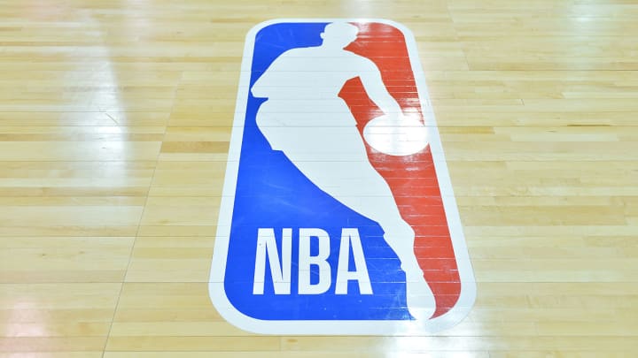 Authorities Seize 28 Counterfeit NBA Championship Rings at LA Airport Authorities Seize 28 Counterfeit NBA Championship Rings at LA Airport