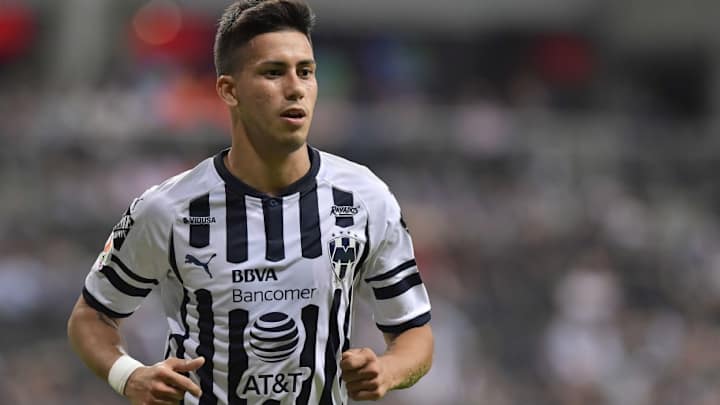 Boca Juniors estaría interesado en fichar a Maximiliano Meza Boca Juniors estaría interesado en fichar a Maximiliano Meza