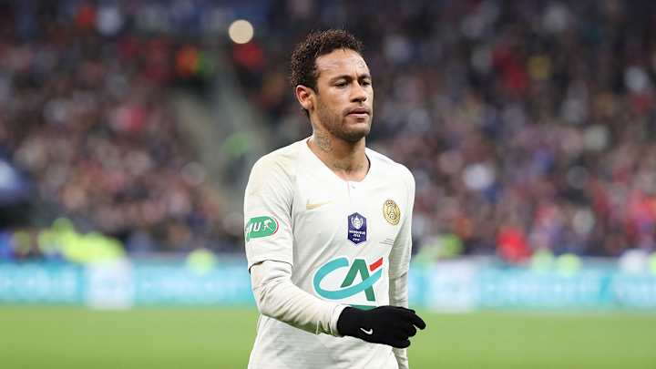 Watch: Neymar Clashes With Fan After PSG Cup Loss to Rennes