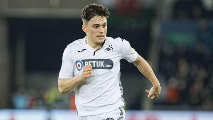 Leeds 'Furious' With Swansea After £10m Deal for Daniel James Collapses Late on Deadline Day
