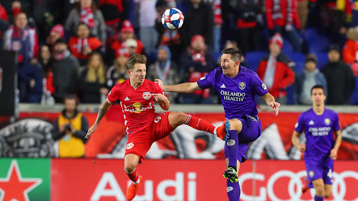 MLS Recap: Sacha Kljestan Scores Winner Against Former Squad, David Accam Scores Brace in Win