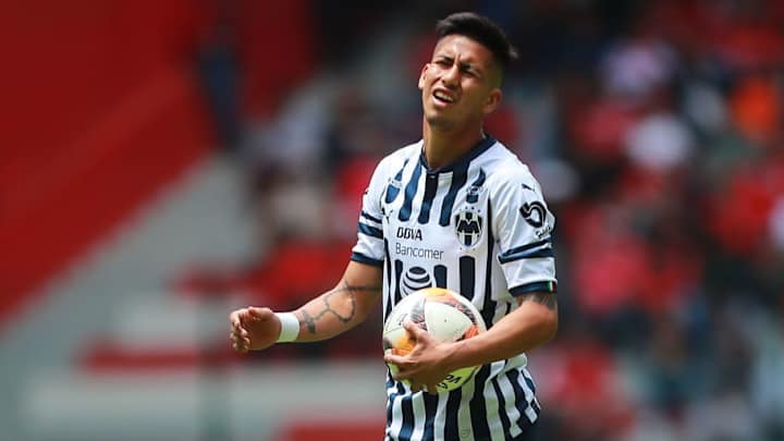 Boca Juniors ofrecería a Cristian Pavón al Monterrey para llevarse a Maximiliano Meza