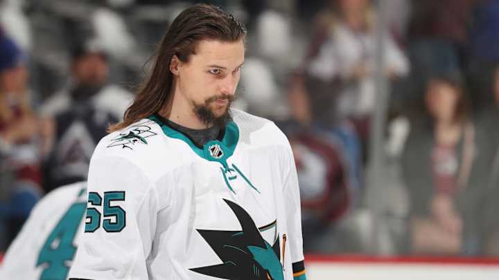 Sharks Defenseman Erik Karlsson Undergoes Groin Surgery