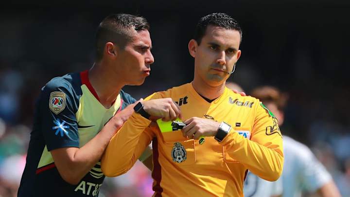 Sancionan a César Arturo Ramos por no pitarle un penal al América