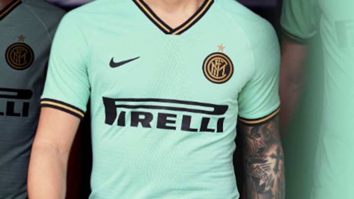 Inter Kit 2018/19: I Nerazzurri Send Fans into Meltdown After Unveiling Stunning New Away Jersey Inter Kit 2018/19: I Nerazzurri Send Fans into Meltdown After Unveiling Stunning New Away Jersey
