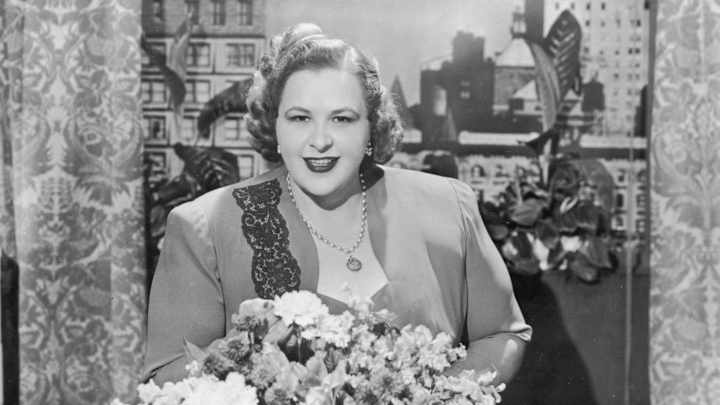 Report: Flyers Cut Ties With 'God Bless America' Singer Kate Smith After Racist Lyrics