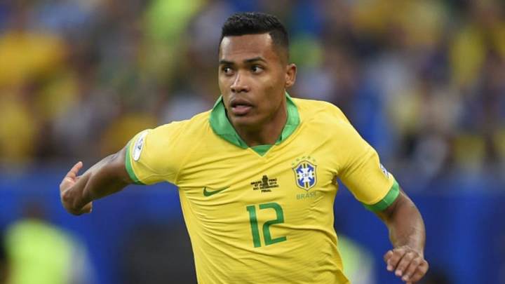 Alex Sandro: "Cuando gasto 300 o 400 euros en una noche, me siento mal"