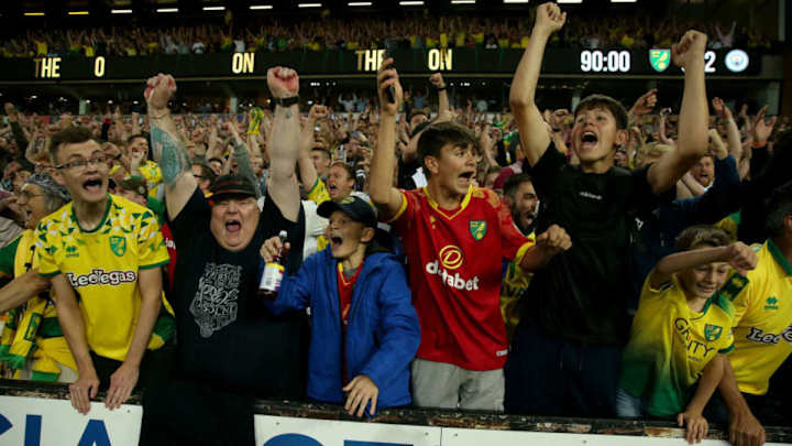 12 of the Biggest Giant Killings in Premier League History 12 of the Biggest Giant Killings in Premier League History