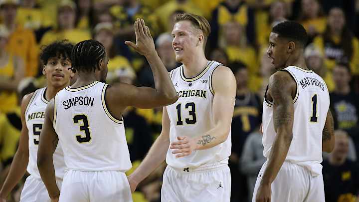 No. 2 Michigan Now 17-0 After 80-60 Win Over Northwestern