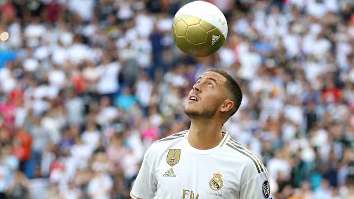 Real Madrid Unveils Eden Hazard to Massive Crowd at Bernabeu Real Madrid Unveils Eden Hazard to Massive Crowd at Bernabeu