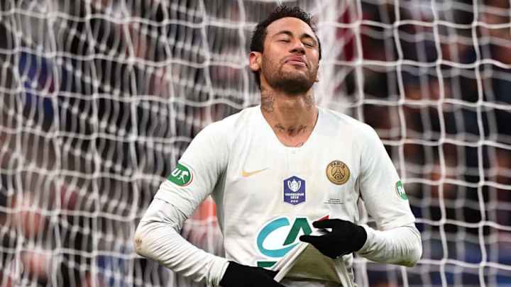 VÍDEO | Neymar golpea a un aficionado tras perder la final de la Copa de Francia