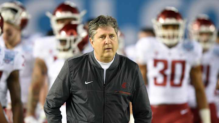 Washington State Coach Mike Leach Warns People About Dangers of Storming Area 51