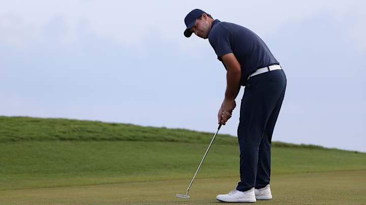 Tony Romo Withdraws From Pebble Beach Pro-Am to Attend Former QB Coach Wade Wilson's Funeral