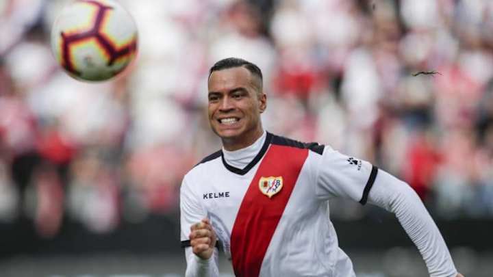 Raúl de Tomás no podrá jugar ante el Real Madrid por la cláusula del miedo