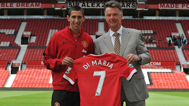 Angel Di Maria Blames 'Complications' With Louis Van Gaal for His Poor Form With Man Utd Angel Di Maria Blames 'Complications' With Louis Van Gaal for His Poor Form With Man Utd