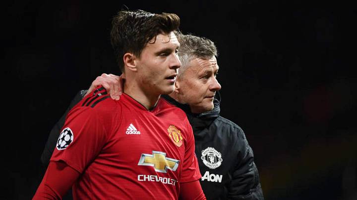 Victor Lindelof's Agent Speaks Out on Interest From Barcelona Victor Lindelof's Agent Speaks Out on Interest From Barcelona
