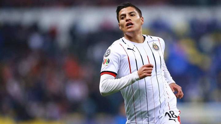 OFICIAL | Chivas se despide de Ronaldo Cisneros para el Apertura 2019
