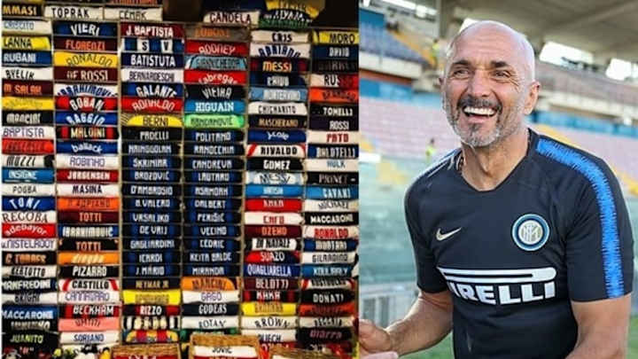 La envidiable colección de camisetas de Luciano Spalletti La envidiable colección de camisetas de Luciano Spalletti
