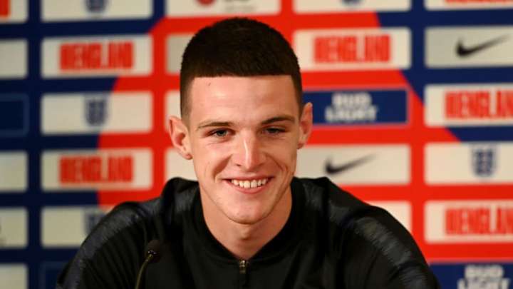 Declan Rice Responds to Rumours of Man Utd Move & Reveals Champions League Aspirations