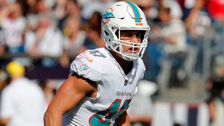 Report: Dolphins Trade LB Kiko Alonso to Saints for Vince Biegel