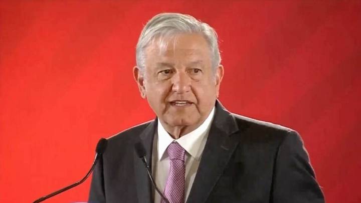 A AMLO le preocupa que se cobre por ver futbol