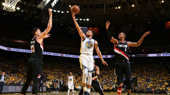 Stephen Curry, Warriors Pick-and-Roll Blazers to Game 1 Death