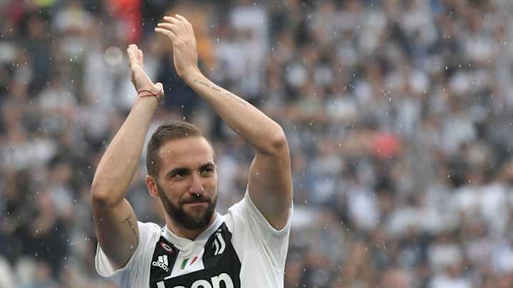 ¡Al ritmo de Despacito! Gonzalo Higuaín le cantó a sus compañeros de la Juventus