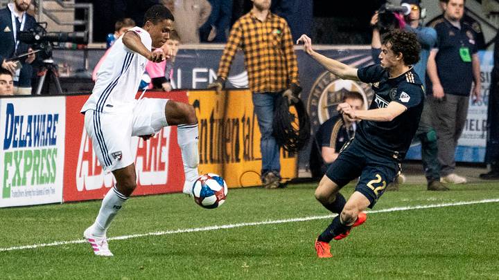 LAFC Snaps D.C United's 15-Game Unbeaten Streak, Philadelphia Wins Late LAFC Snaps D.C United's 15-Game Unbeaten Streak, Philadelphia Wins Late
