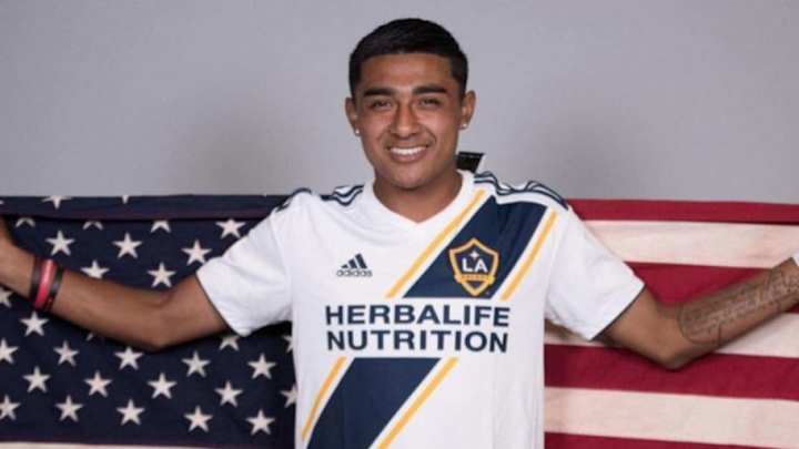 El estadounidense Julián Araujo quiere jugar para México