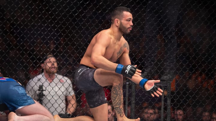 UFC's Dan Ige Mistakenly Gave Blood Sample to Random Lab Looking for His Neighbor UFC's Dan Ige Mistakenly Gave Blood Sample to Random Lab Looking for His Neighbor