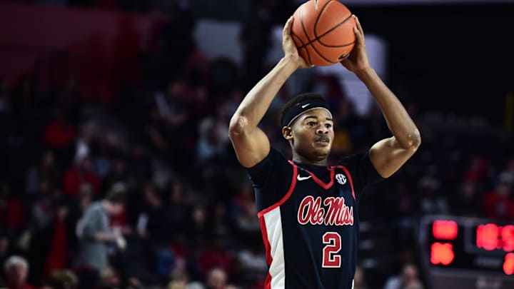 Several Ole Miss Players Kneel During National Anthem vs. Georgia Several Ole Miss Players Kneel During National Anthem vs. Georgia