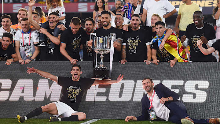 Two First-Half Goals See Valencia Stun Barcelona in Copa Del Rey Final