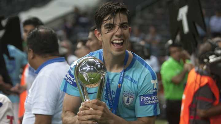 Chucho Martinez ayudó a Jorge Vergara al venderle a Rodolfo Pizarro Chucho Martinez ayudó a Jorge Vergara al venderle a Rodolfo Pizarro