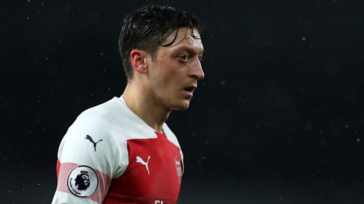 El polémico mensaje de Mesut Ozil tras la derrota del Arsenal