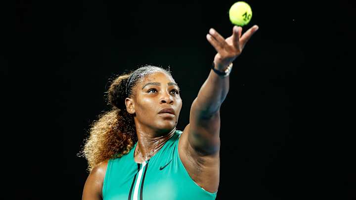 Watch: Serena Williams Reaches Fourth Round With Ease; Halep Next