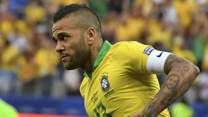 Los posibles nuevos destinos de Daniel Alves