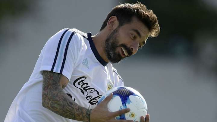 El Pocho Lavezzi podría ser la gran sorpresa del mercado de pases de Boca