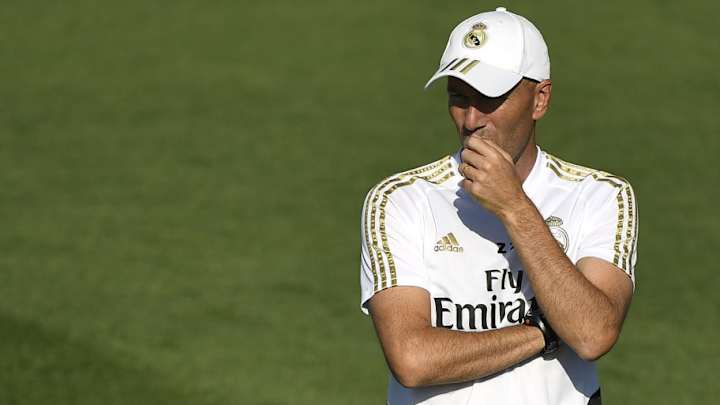 Zidane no descarta más movimientos: "Hasta el lunes a las 0 puede pasar de todo"