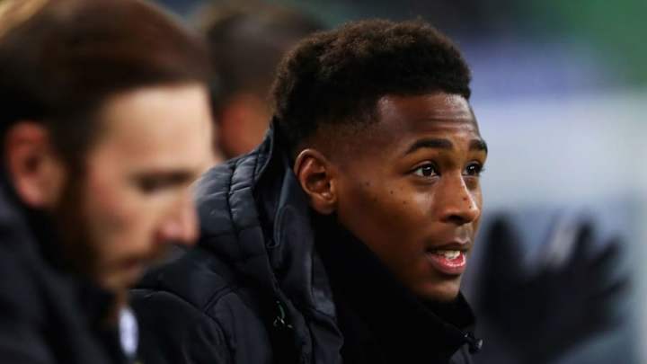 West Brom Declare Interest in Reece Oxford as Augsburg Move Falls Through West Brom Declare Interest in Reece Oxford as Augsburg Move Falls Through