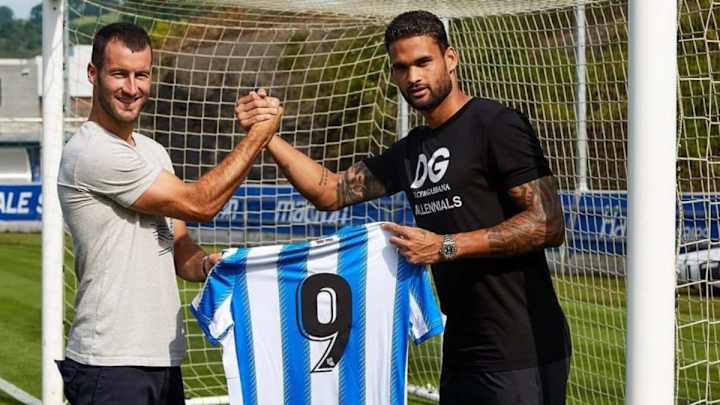 El "9" de la Real Sociedad tiene nuevo dueño