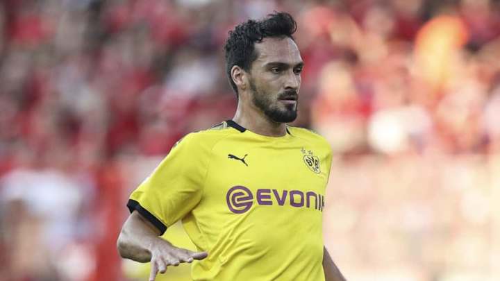 Lucien Favre 'Did Not Back' Signings of Either Mats Hummels or Nico Schulz at Borussia Dortmund Lucien Favre 'Did Not Back' Signings of Either Mats Hummels or Nico Schulz at Borussia Dortmund