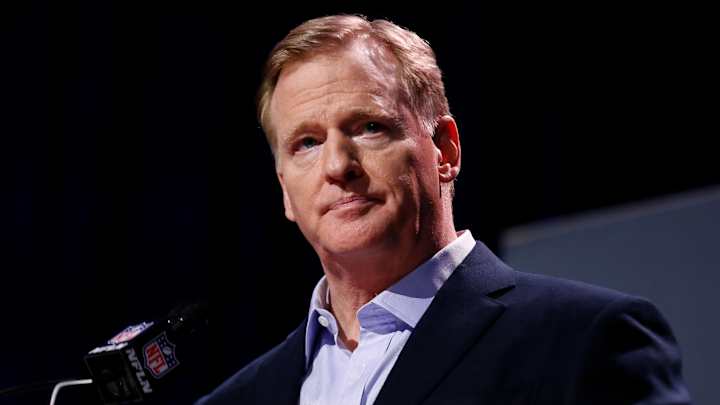 Depositions Scheduled for Roger Goodell, Refs on 'No-Call' Lawsuit