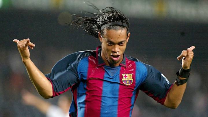 Ronaldinho estuvo a 48 horas de fichar por el Manchester United antes de llegar al FC Barcelona