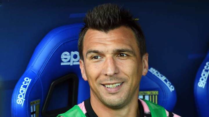 Juventus Striker Mario Mandzukic Heading to Qatar After Rejecting Offers From MLS Juventus Striker Mario Mandzukic Heading to Qatar After Rejecting Offers From MLS