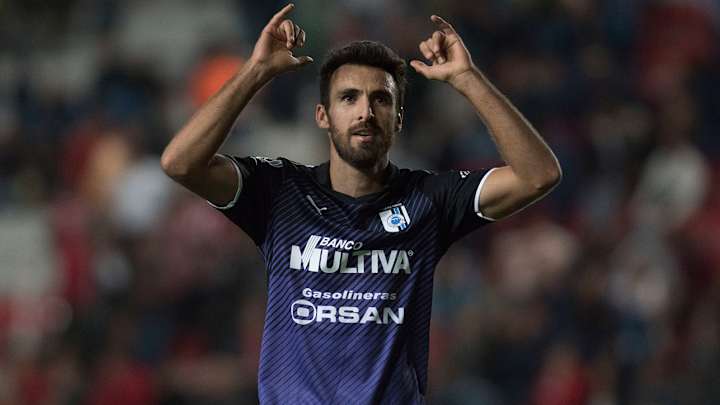 Jonathan Bornstein Returns to MLS With Chicago Fire