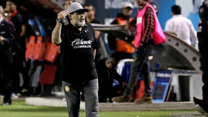 Maradona se ilusiona con llegar a Gimnasia de La Plata: "¿Estoy para dirigir o no?"