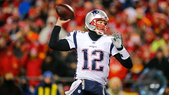 Report: Fan Banned From Arrowhead Stadium For Life After Flashing Laser at Tom Brady