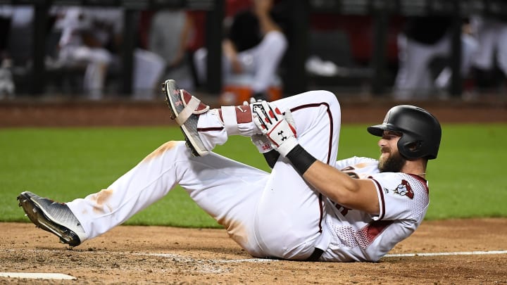 Diamondbacks OF Steven Souza Jr. Slips on Home Plate, Suffers Gruesome Knee Injury