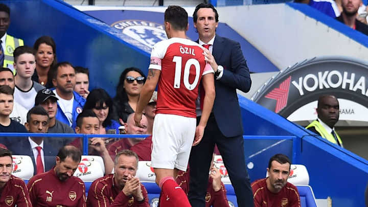 Former Arsenal Hero Ray Parlour Warns That Mesut Ozil Could Get Unai Emery Sacked